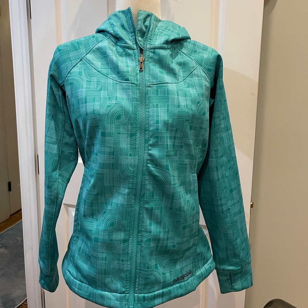 Patagonia waterproof snowboarding / hiking jacket S